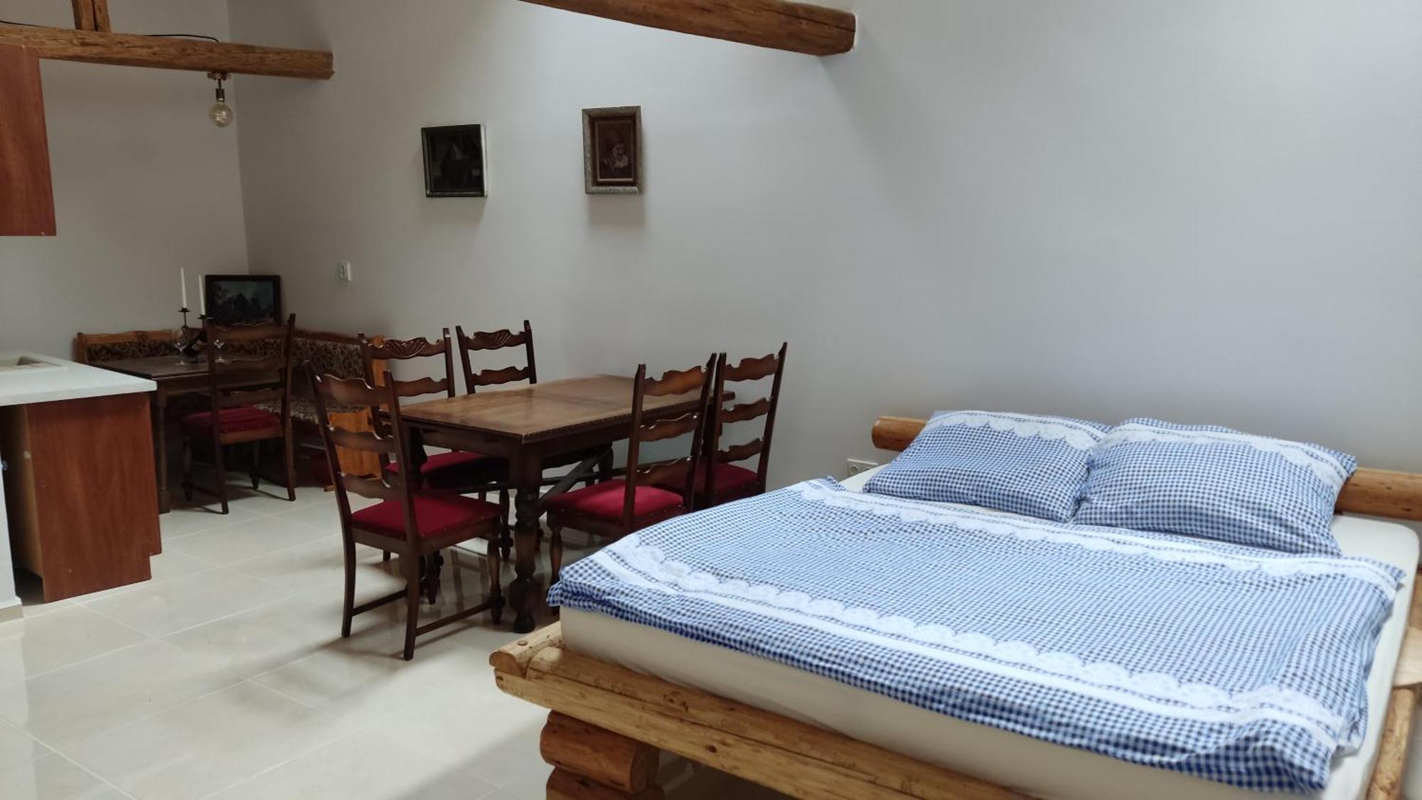 Jilova Tvrz Homestay